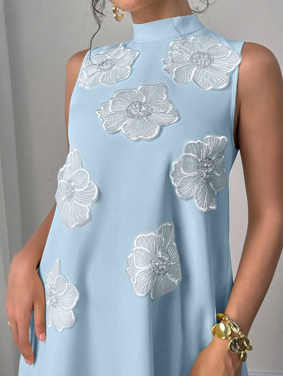 SHEIN Modelyn فستان طويل بتصميم زهور ثلاثي الأبعاد باللون الأزرق الفاتح