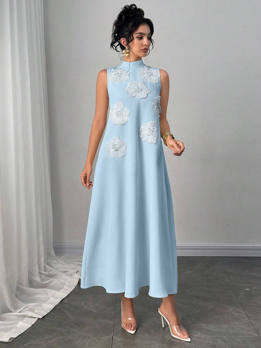SHEIN Modelyn فستان طويل بتصميم زهور ثلاثي الأبعاد باللون الأزرق الفاتح