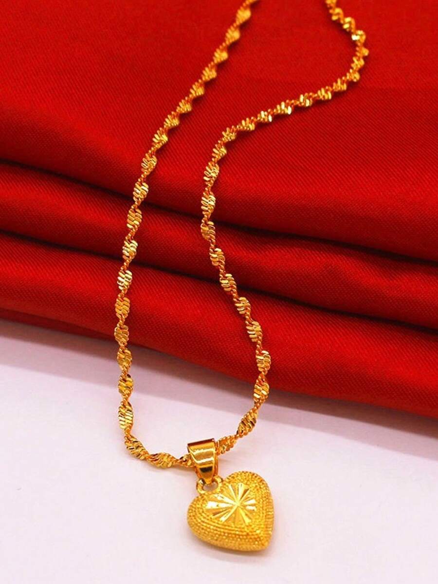 SHEIN قلادة قلب مطلية ذهب 24 قيراط