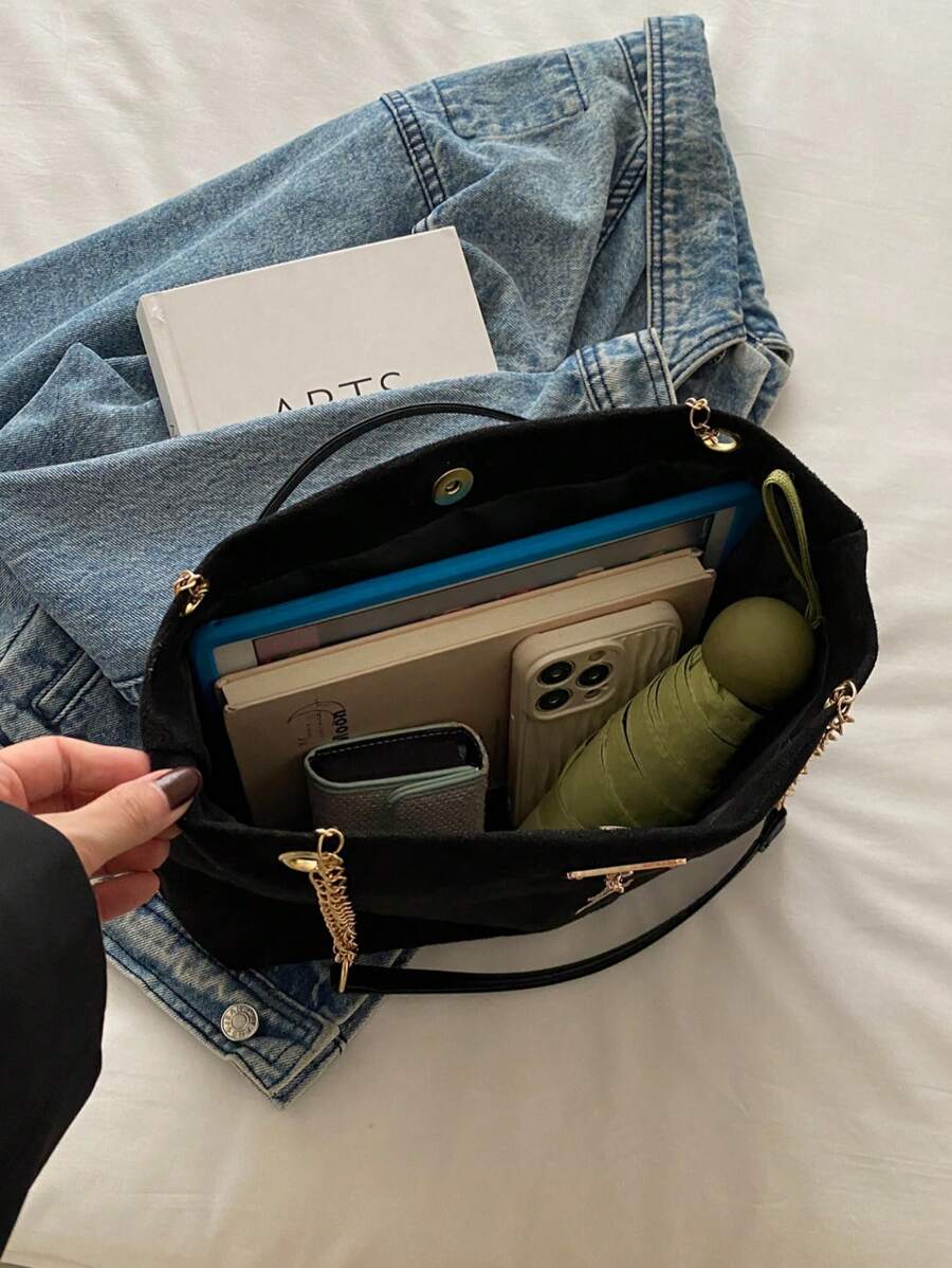 SHEIN حقيبة كتف سوداء بسعة كبيرة من البوليستر