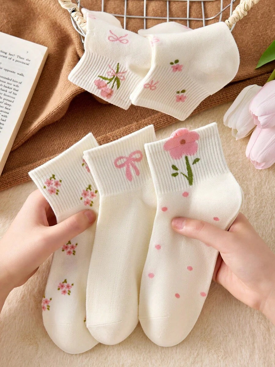 SHEIN طقم 5 أزواج جوارب بطراز لوليتا مزينة بنقاط وزهور