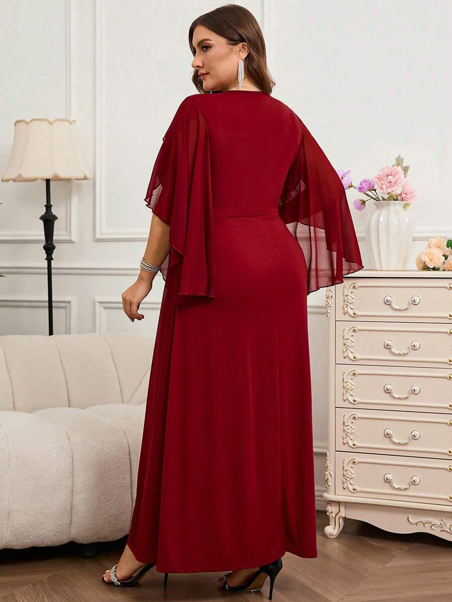 SHEIN Reflora فستان أحمر طويل للمقاسات الكبيرة بأكمام كشكشة