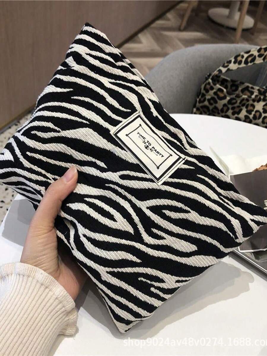 SHEIN حقيبة مكياج نسائية محمولة بنمط زيبرا (أسود)