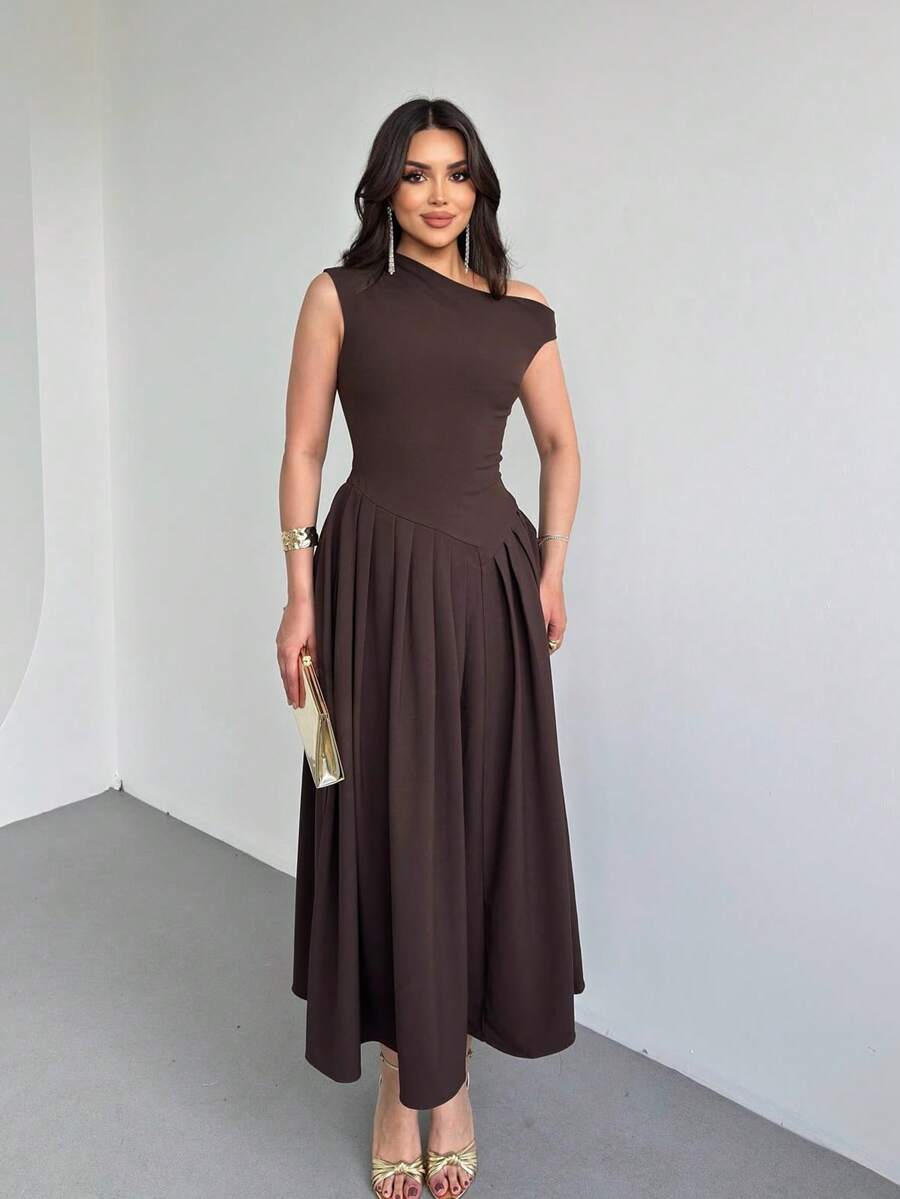 SHEIN فستان بني بتنورة مكشكشة من قماش مضفر