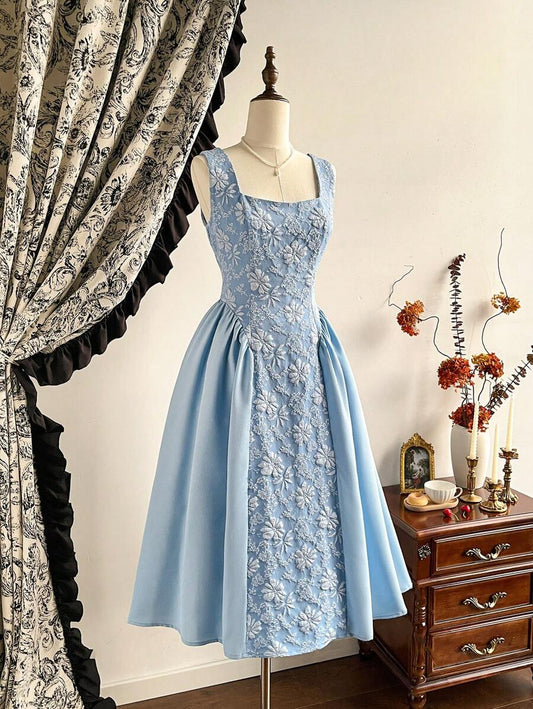 SHEIN Vintamour فستان تانك بلون أزرق فاتح بنقشة زهور وجاكار