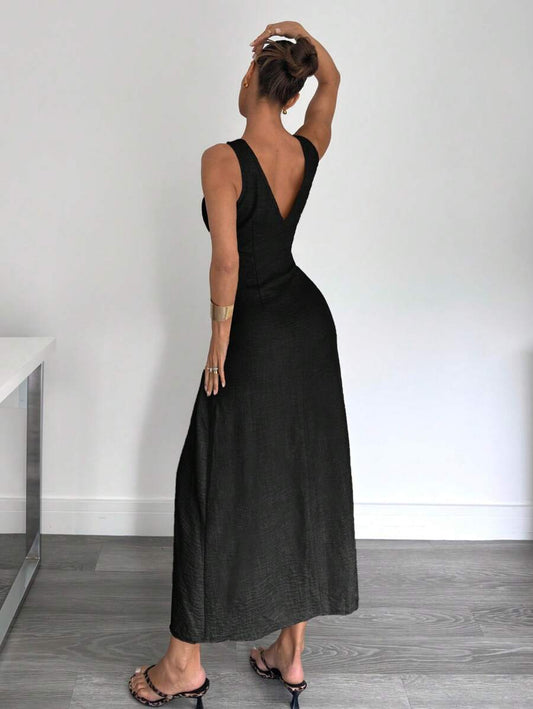 SHEIN Siren Gaze فستان أسود طويل بخصر ضيق أنيق