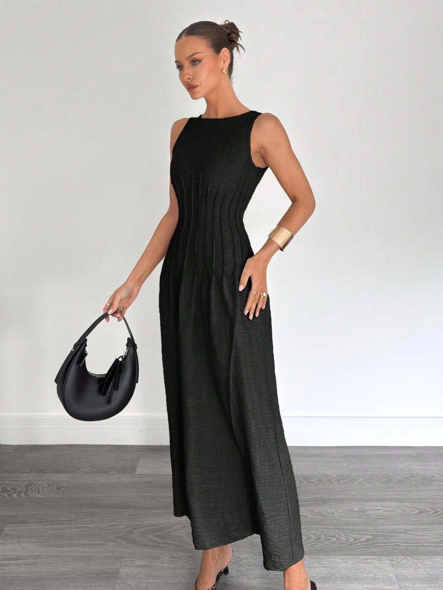 SHEIN Siren Gaze فستان أسود طويل بخصر ضيق أنيق