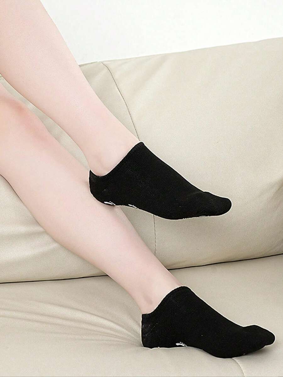 SHEIN زوج أقنعة قدم بالزيوت الأساسية لتبييض وترطيب القدمين