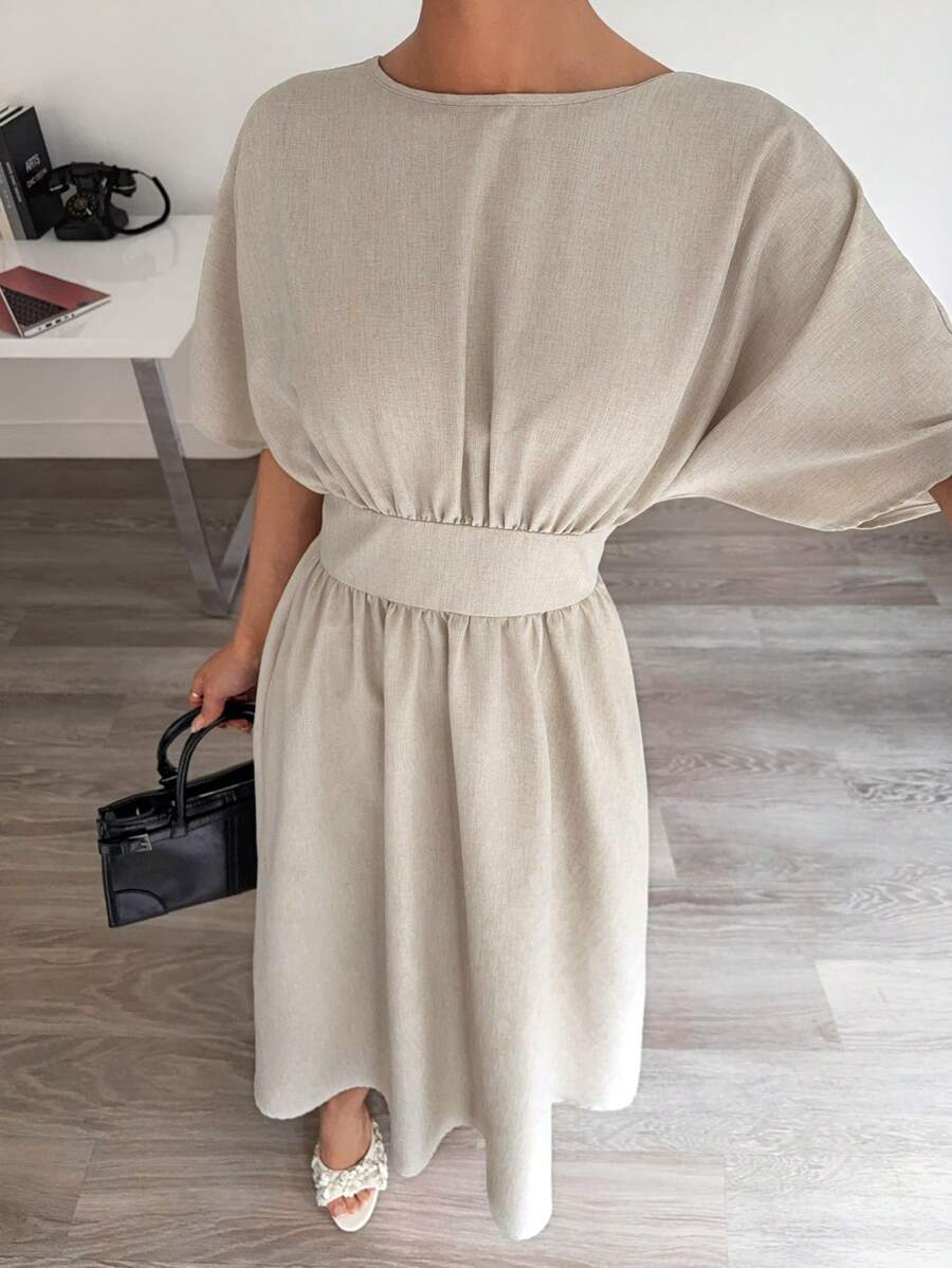 SHEIN Siren Gaze فستان بأكمام خفاش وظهر مكشوف وربطة خصر