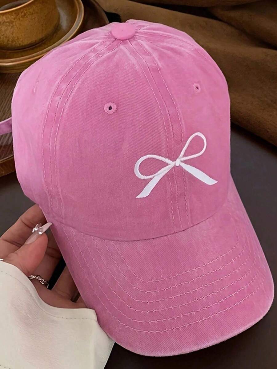 SHEIN قبعة بيسبول قابلة للضبط بطراز كوري مطرزة بفيونكة