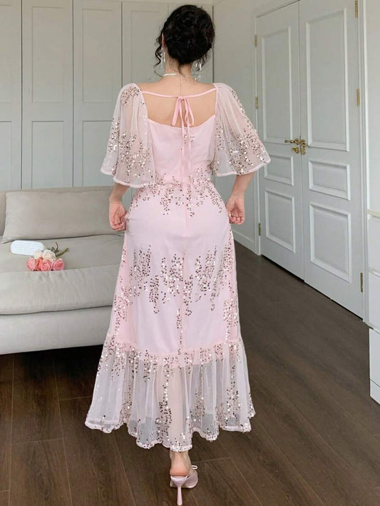 SHEIN DAZY فستان شيفون وردي بطبعة زهور ورقبة مربعة