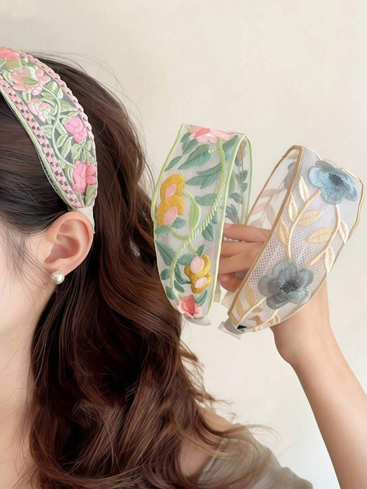 SHEIN طقم 3 أطواق شعر مطرزة بالزهور بحافة دانتيل عريضة