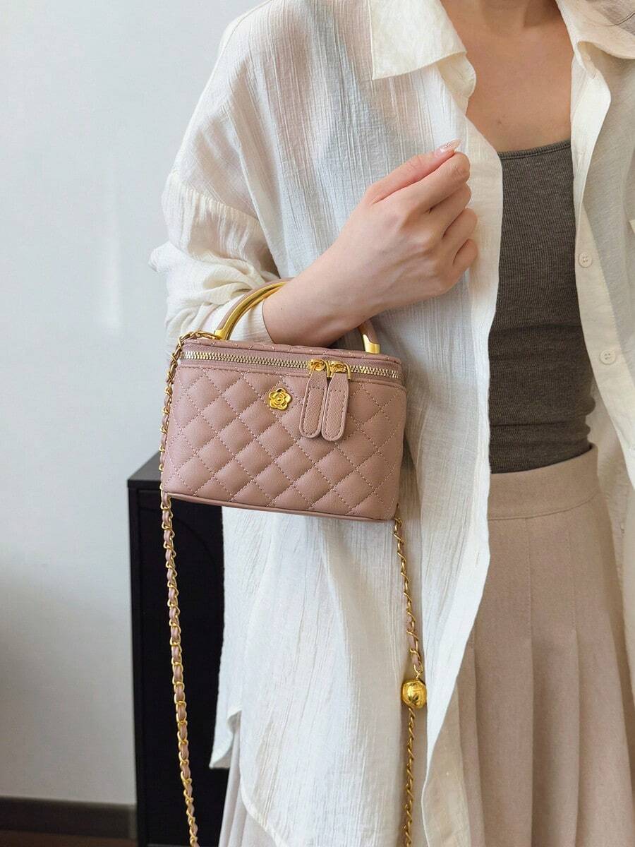 SHEIN حقيبة من القماش المطرز منقوشة بسلسة للكتف