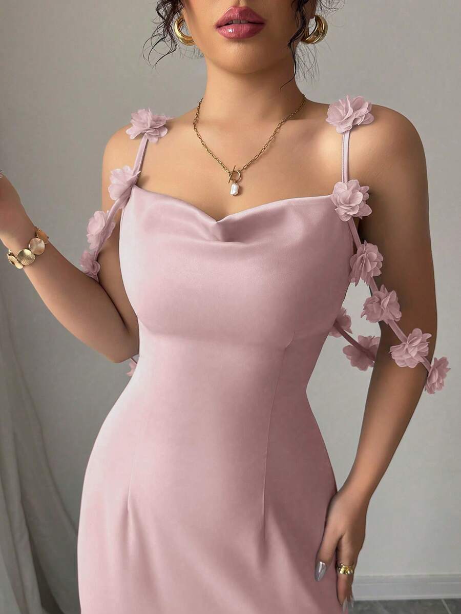 SHEIN Elenzga فستان وردي بأشرطة رفيعة ونقشة أزهار