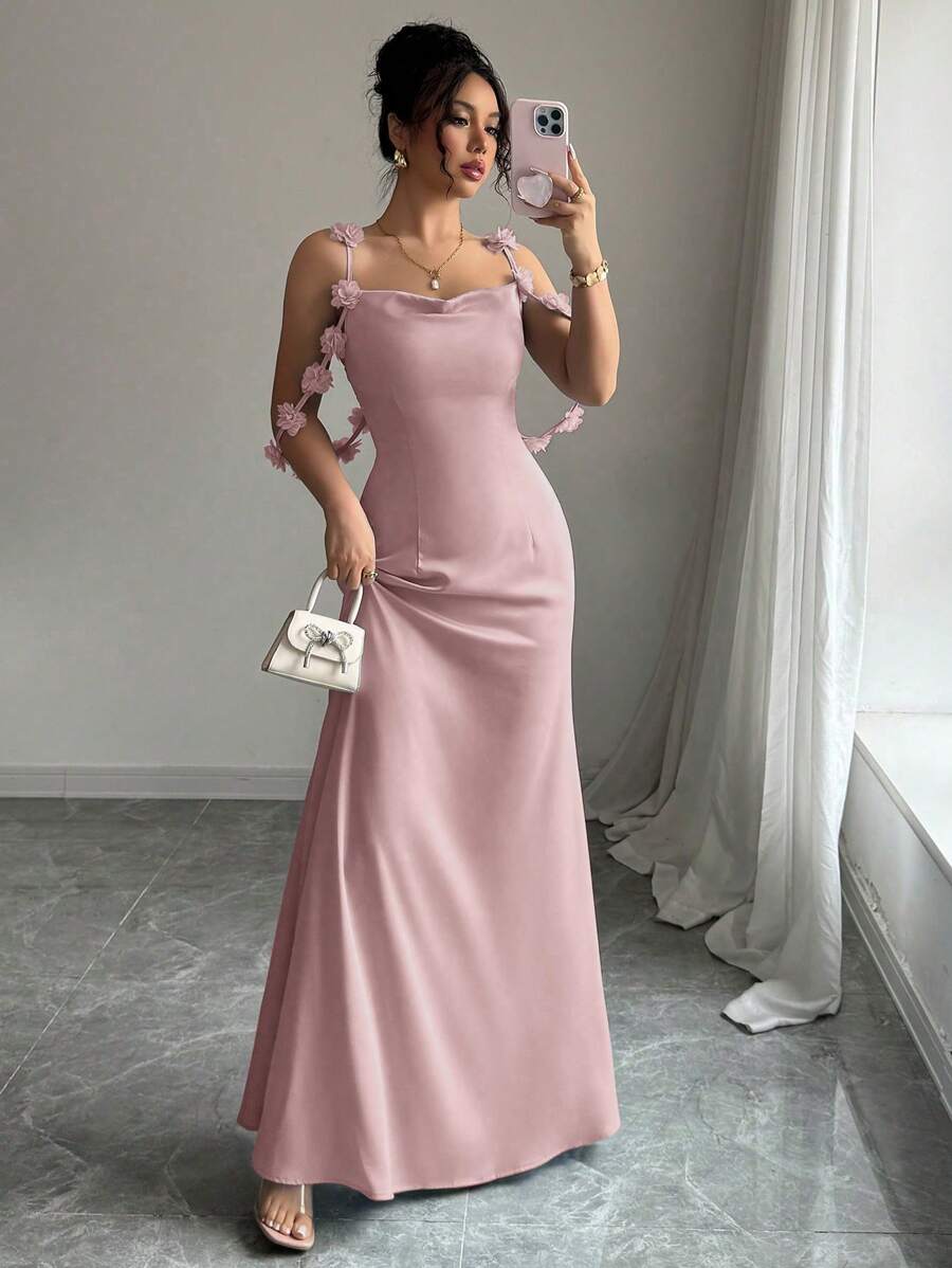 SHEIN Elenzga فستان وردي بأشرطة رفيعة ونقشة أزهار