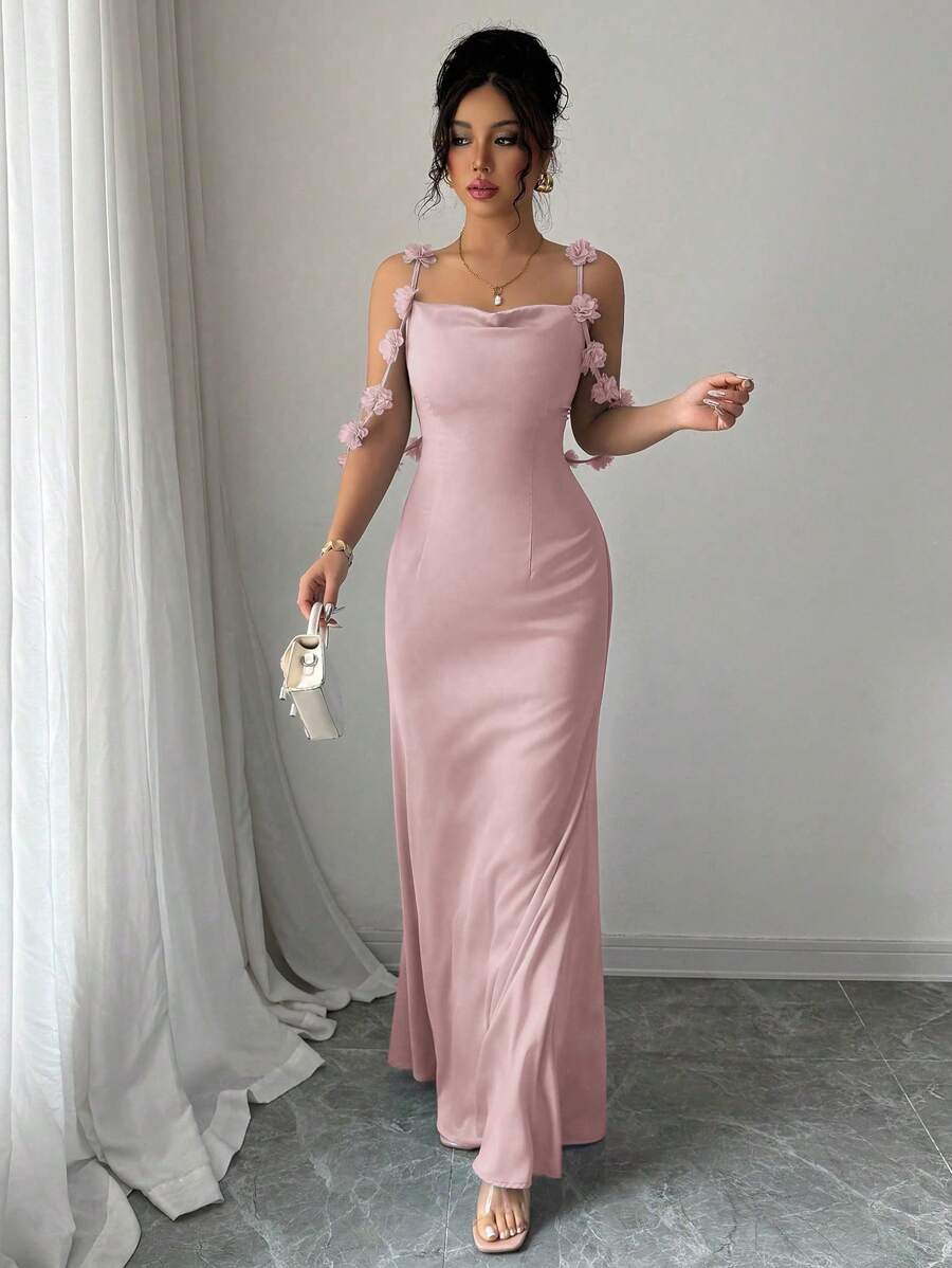 SHEIN Elenzga فستان وردي بأشرطة رفيعة ونقشة أزهار