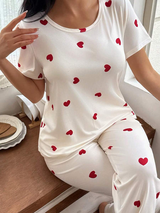SHEIN Dream Adore طقم بيجامة نسائية بلوزة وشورت بطبعة قلب