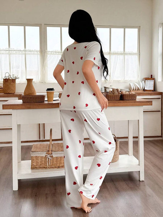 SHEIN Dream Adore طقم بيجامة نسائية بلوزة وشورت بطبعة قلب