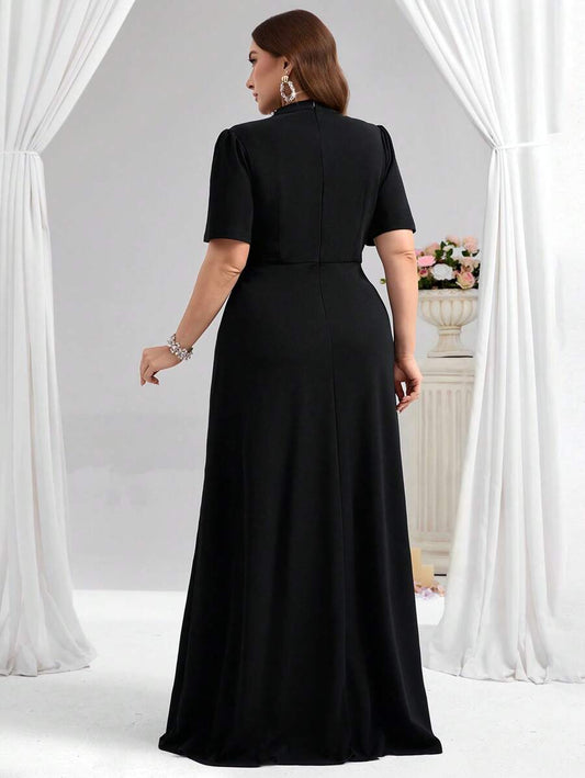 SHEIN Lady CURVE فستان أسود للمقاسات الكبيرة بشبكة وشراشيب