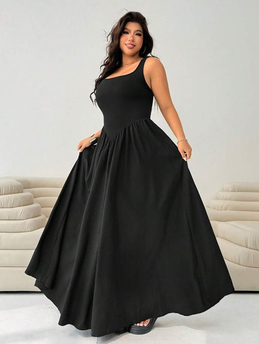 SHEIN Solflare فستان ماكسي أسود بدون أكمام للمقاسات الكبيرة