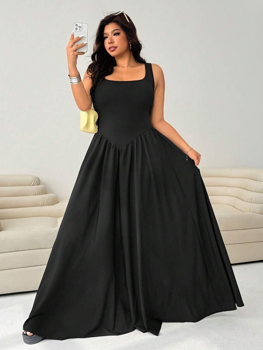 SHEIN Solflare فستان ماكسي أسود بدون أكمام للمقاسات الكبيرة