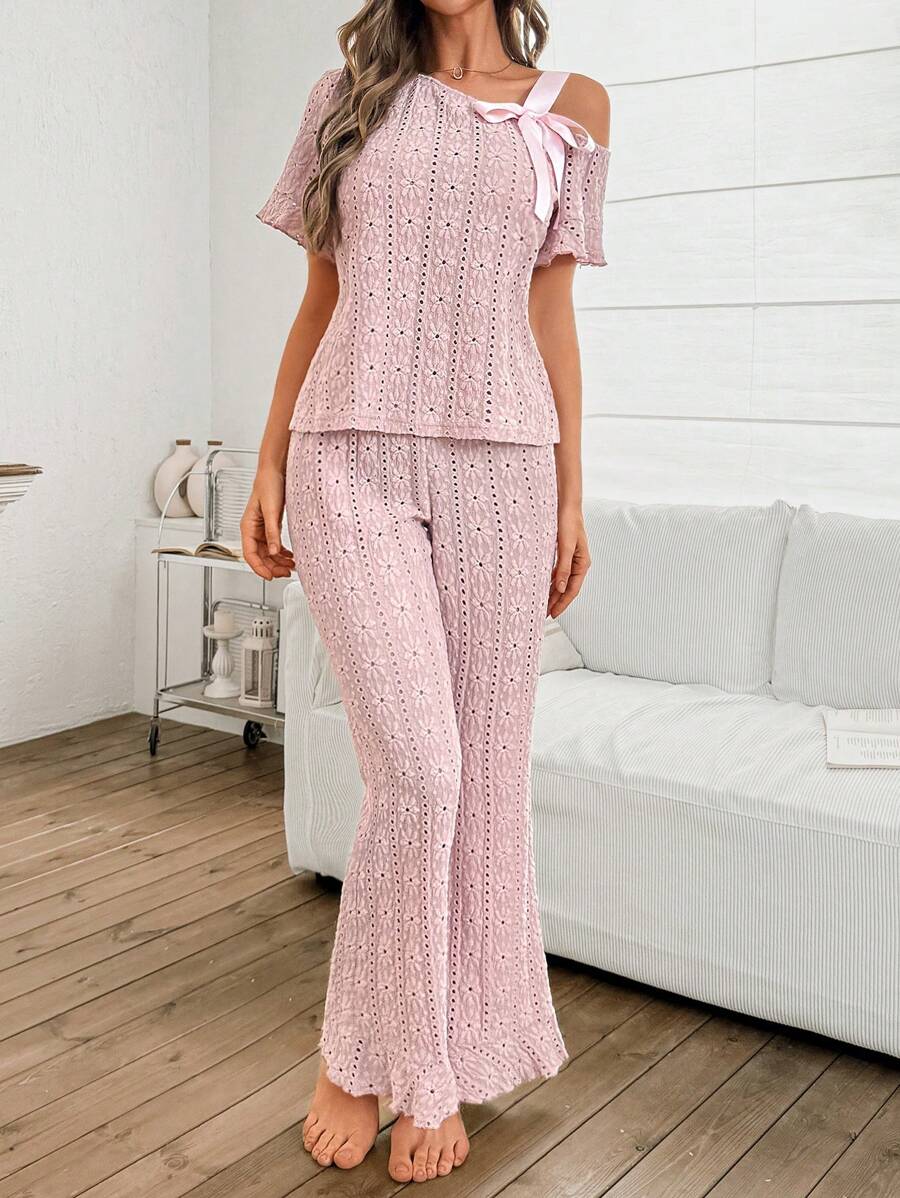 SHEIN طقم ملابس منزلية قصيرة الأكمام مع ربطة عنق كاجوال
