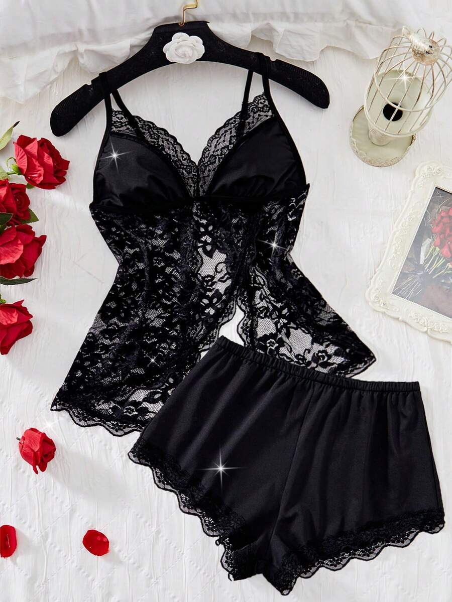 SHEIN طقم لانجري قطعتين توب كامي وشورت دانتيل قابل للتعديل
