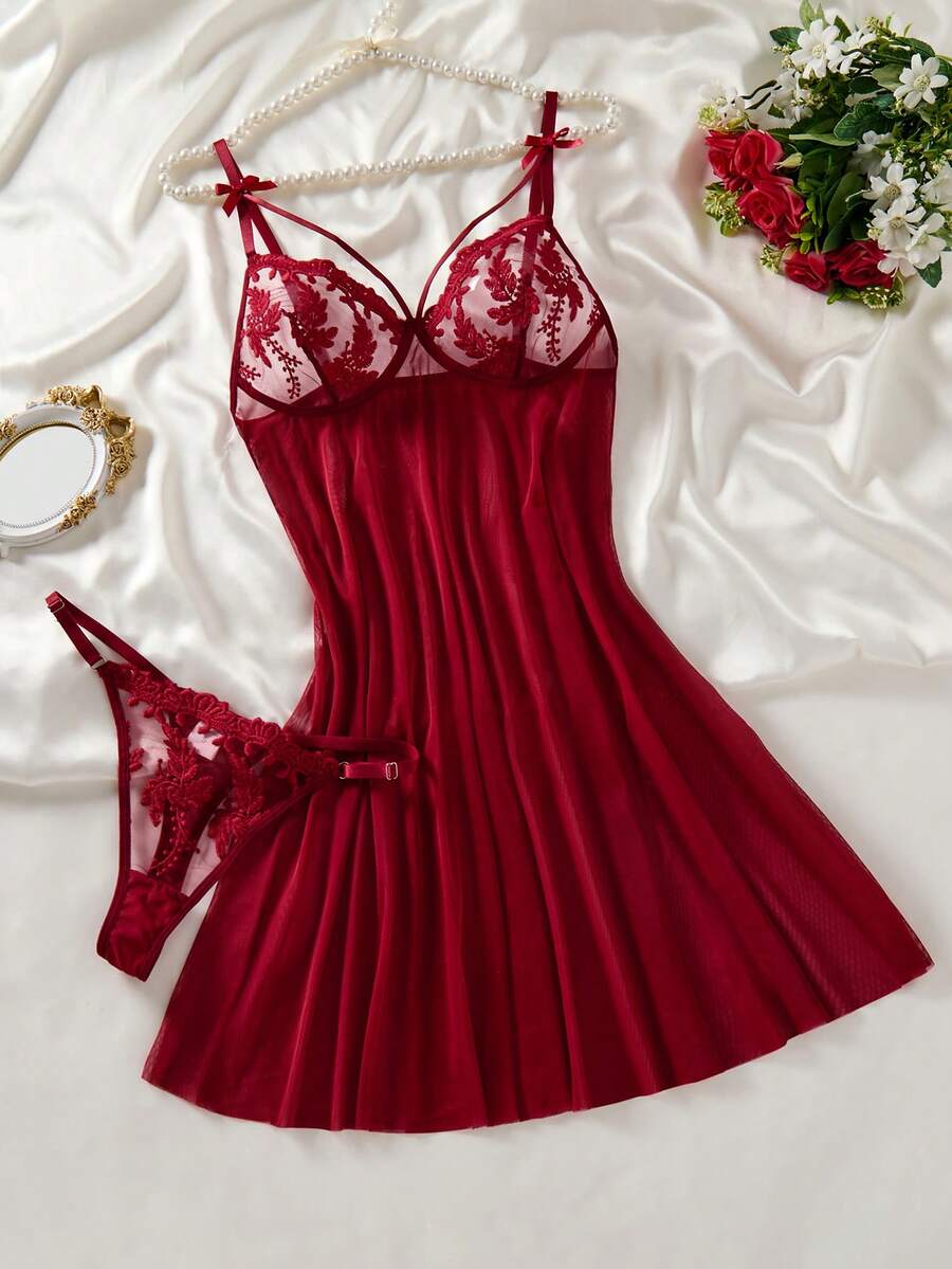 SHEIN طقم قطعتين باللون العنابي قميص نوم فاخر مطرز بفيونكة