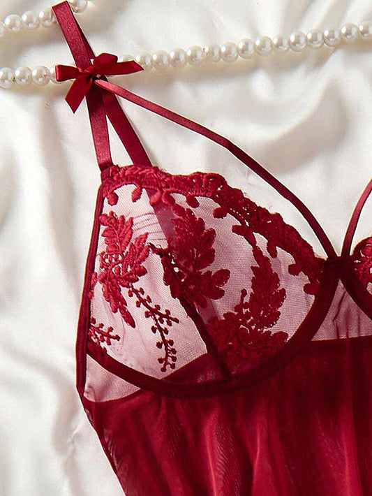 SHEIN طقم قطعتين باللون العنابي قميص نوم فاخر مطرز بفيونكة