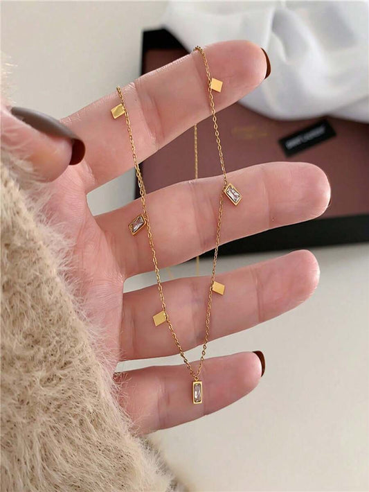 SHEIN قلادة مربعة من الفولاذ المقاوم للصدأ بتصميم نقطة ماء