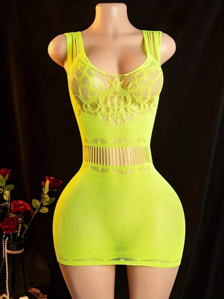 SHEIN طقم ملابس داخلية شبكي فلوريسنت مفتوح بين الأرجل وقابل للخلع