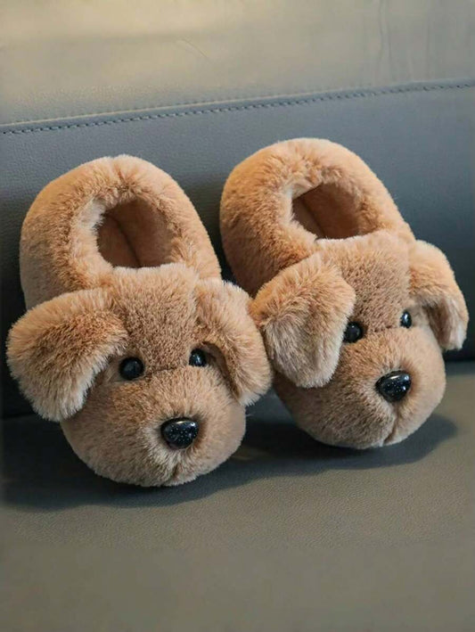 SHEIN أحذية منزلية للأطفال الصغار بتصميم الجراء مبطنة بالفرو الدافئ