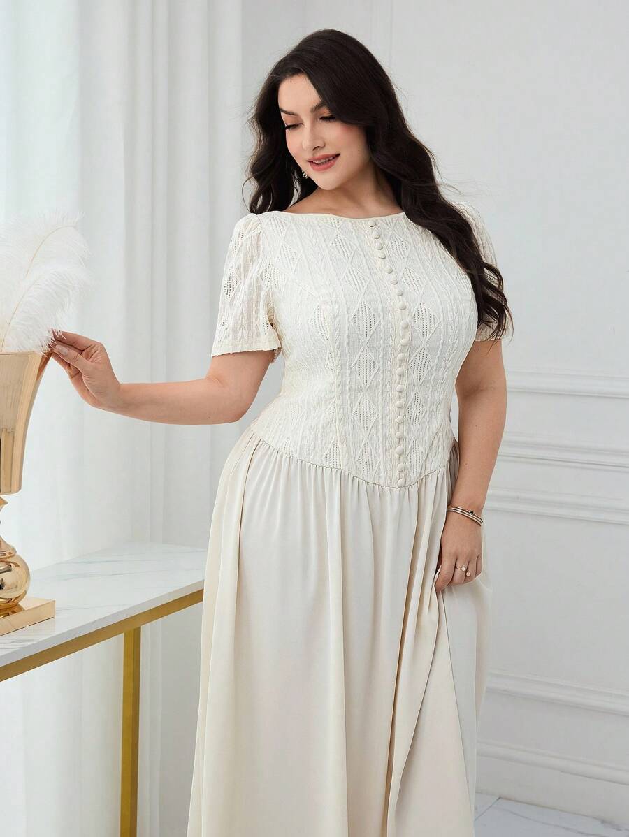 SHEIN Modelyn فستان للمقاسات كبيرة قصير الأكمام بياقة قارب ولون مشمشي