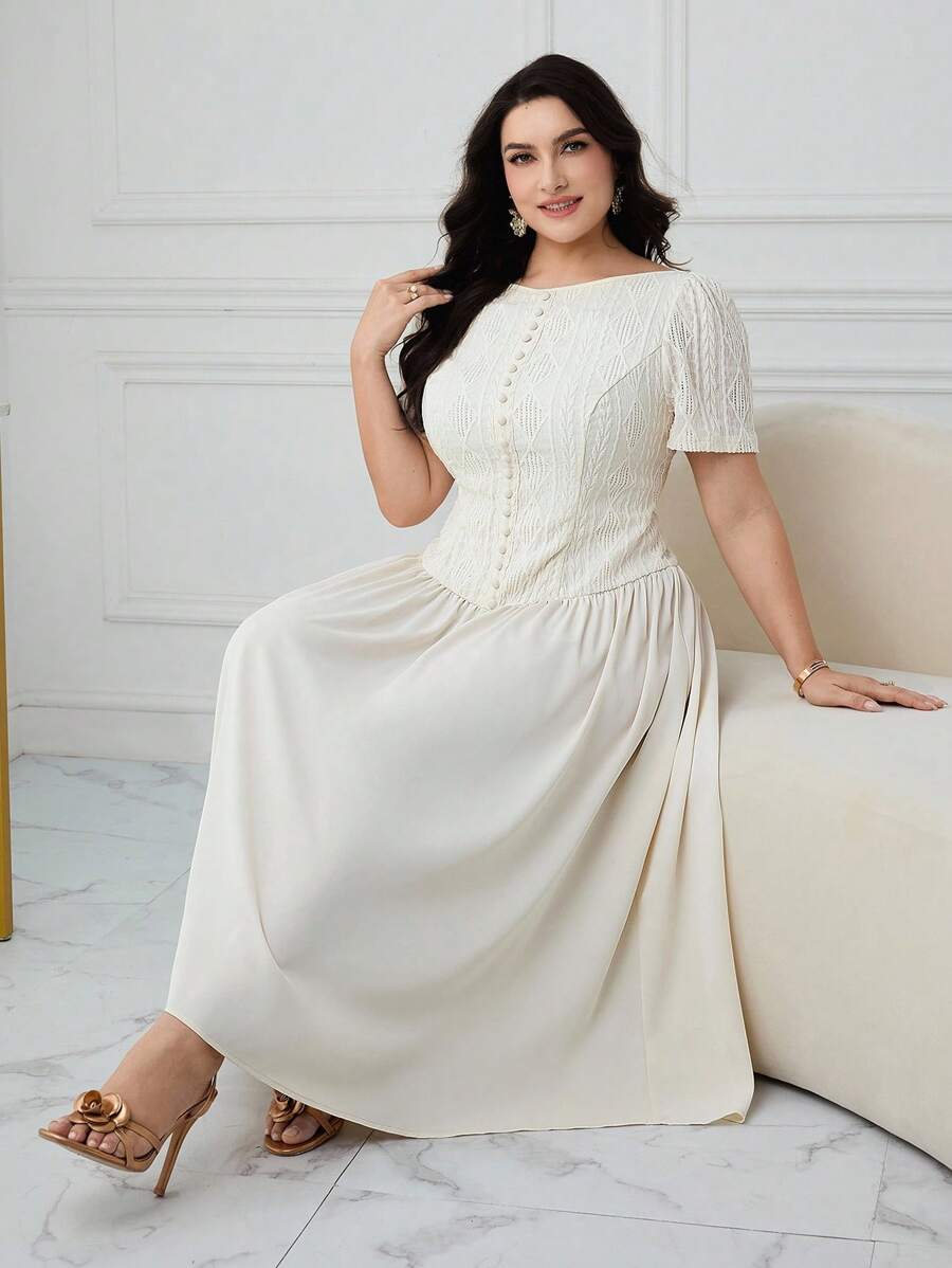 SHEIN Modelyn فستان للمقاسات كبيرة قصير الأكمام بياقة قارب ولون مشمشي
