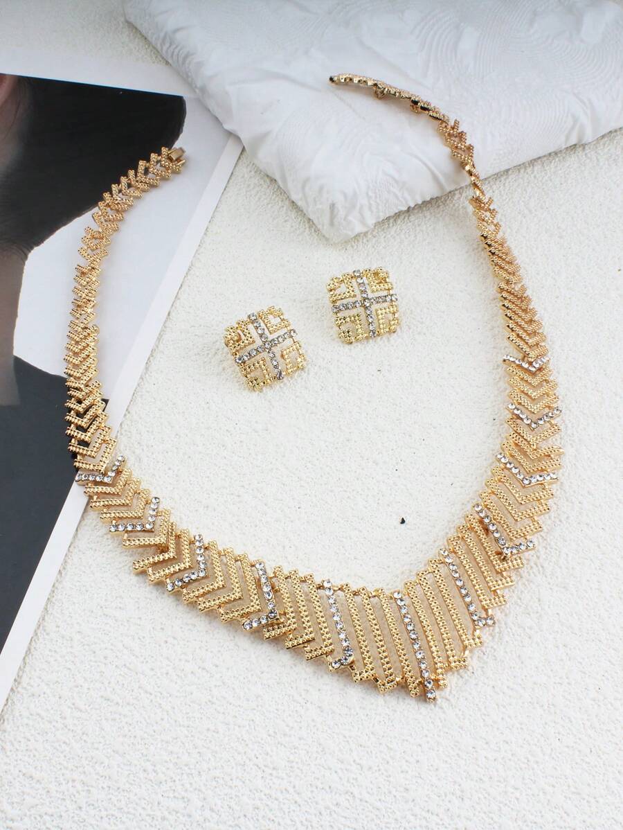 SHEIN طقم مجوهرات ذهبي 3 قطع من الراين