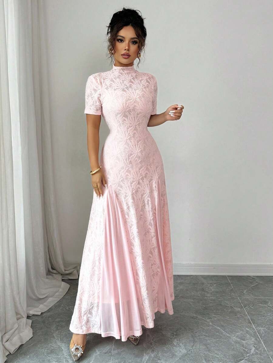 SHEIN Rafferiza فستان وردي قصير الأكمام بدون أكمام مطرز بالدانتيل