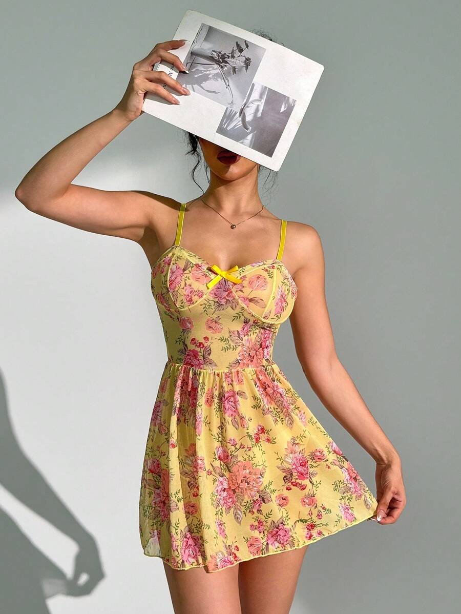 SHEIN Snug Zone فستان نوم أصفر برباط وطباعة زهور