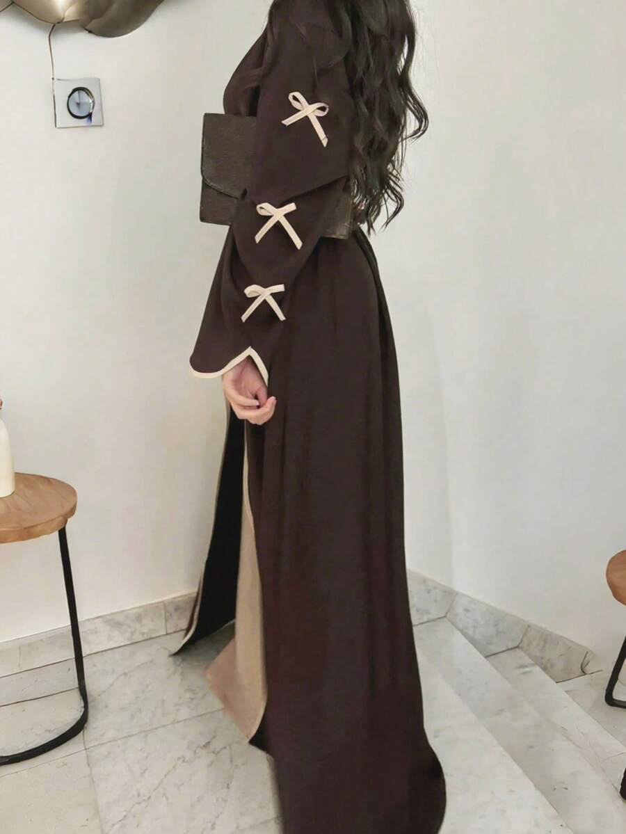 SHEIN SuofeiMan عباية بسيطة بلون بني داكن مع جاكيت كاجوال وحزام