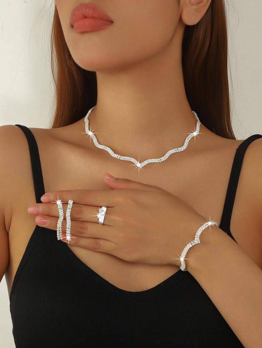 SHEIN طقم مجوهرات مطلي بالفضة والماس