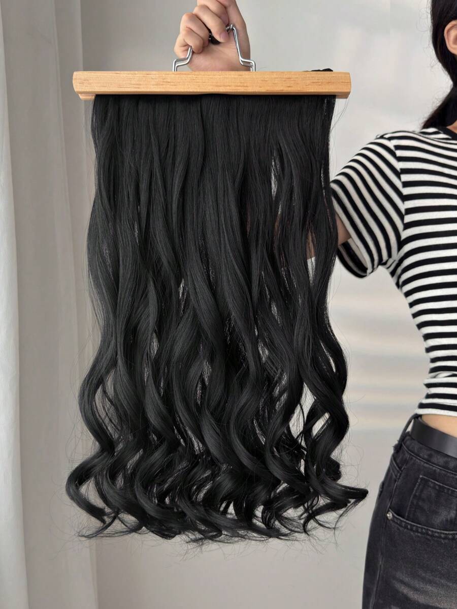SHEIN إكستنشن شعر اصطناعي مموج طويل 20 بوصة أسود بمشبك