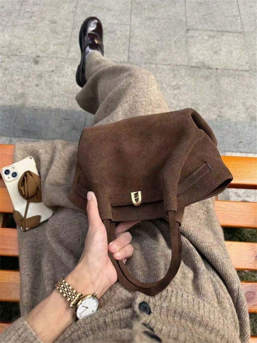 SHEIN حقيبة دلو من الجلد المدبوغ بتصميم راقي للنساء