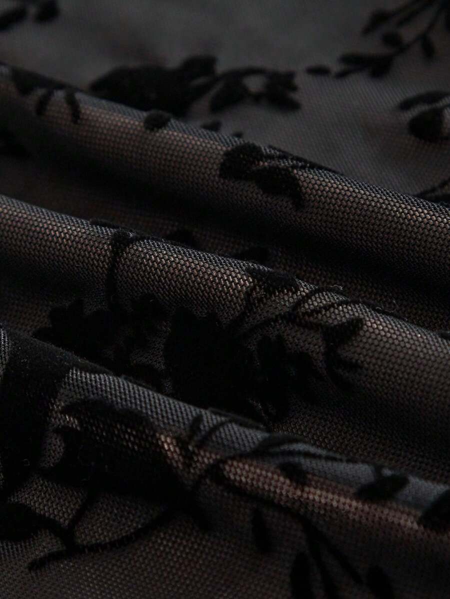 SHEIN MOD فستان اسود ضيق بكتف مكشوف