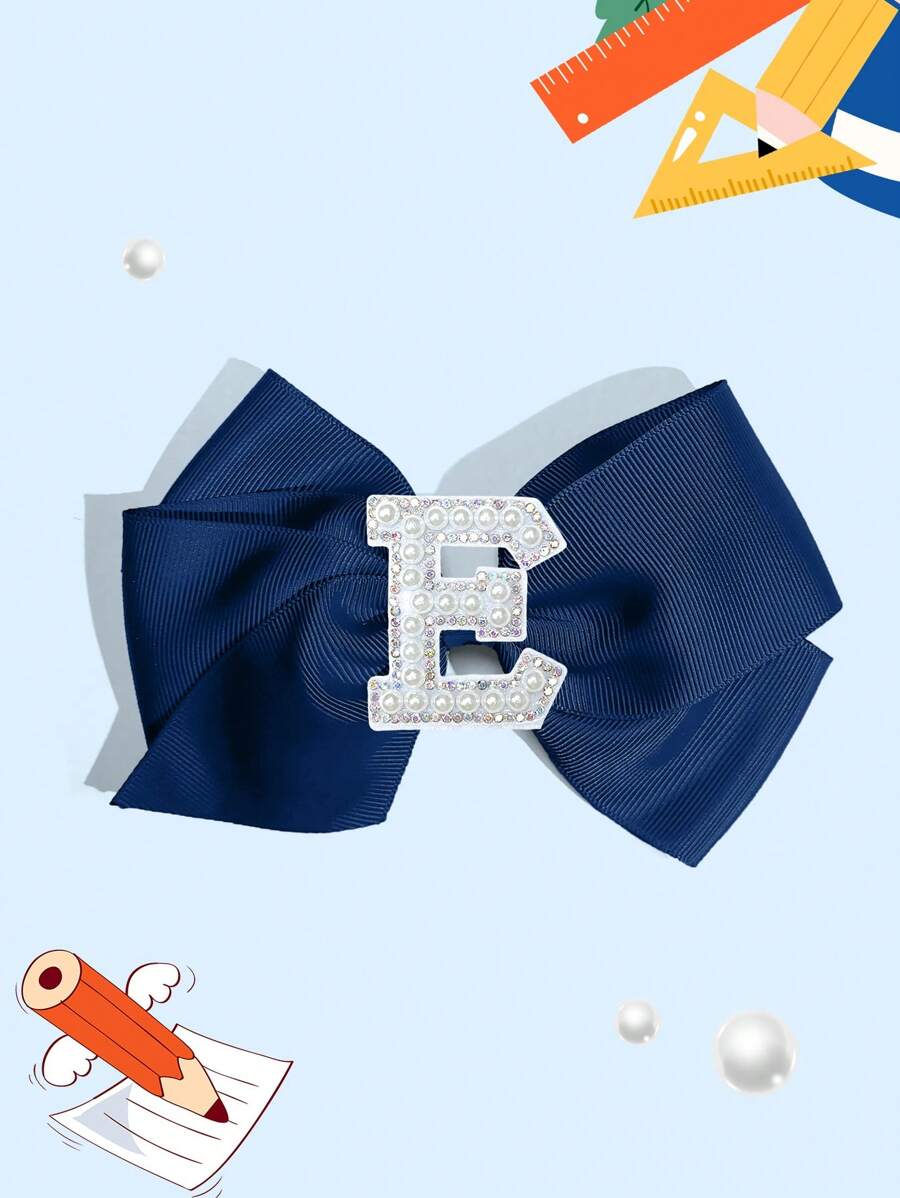 SHEIN  E حلقة شعر مزينة باللؤلؤ بحرف