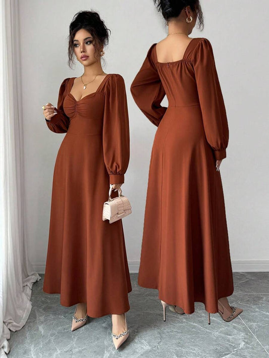 SHEIN Elenzga فستان ماكسي بني بياقة مربعة وأكمام منتفخة