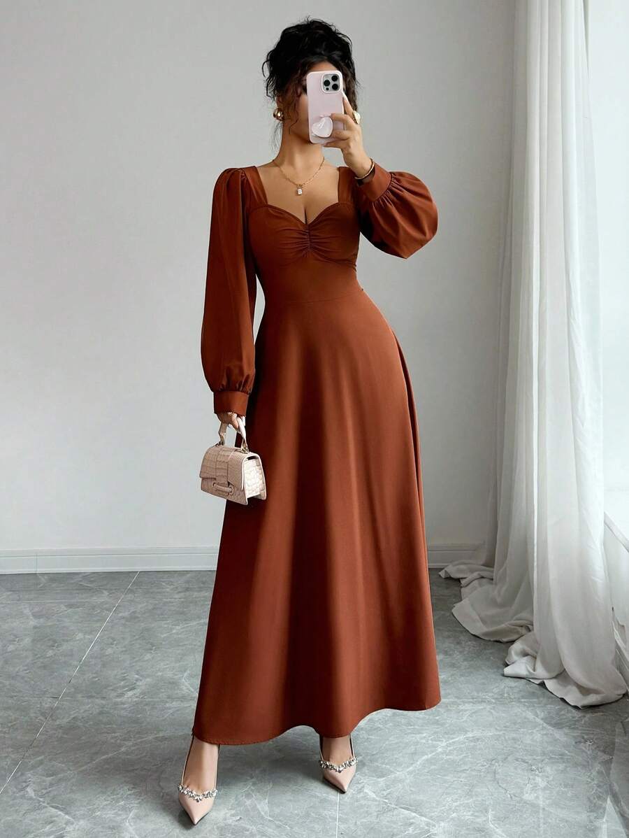 SHEIN Elenzga فستان ماكسي بني بياقة مربعة وأكمام منتفخة