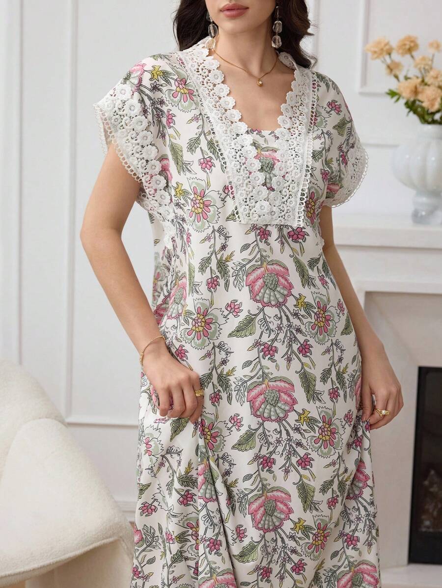 SHEIN Lacomfia فستان قصير الأكمام مزين بطبعات زهرية وشريط شبكي