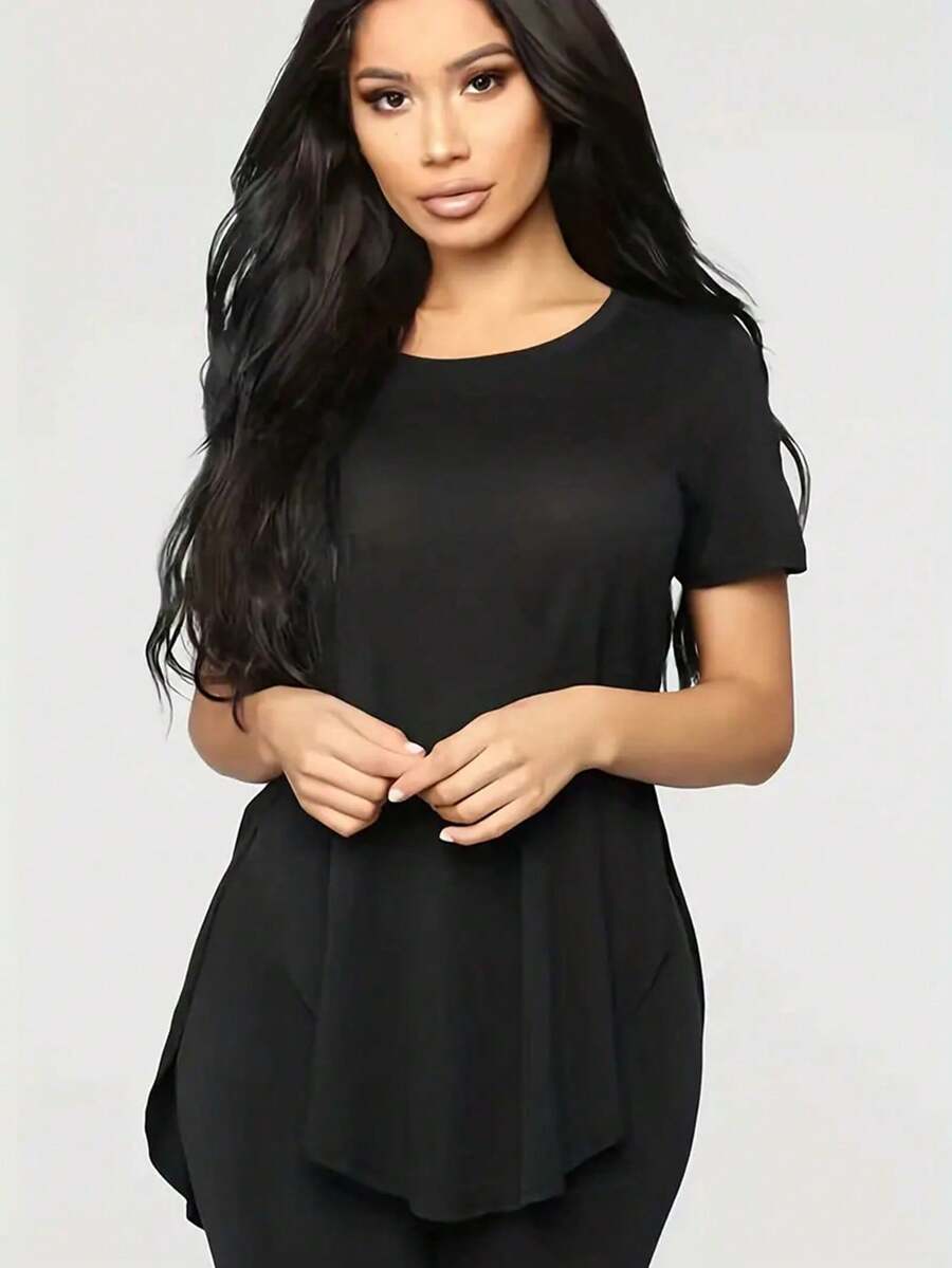 SHEIN Trioutop تي شيرت أسود فضفاض بياقة دائرية وأكمام قصيرة مع شق جانبي