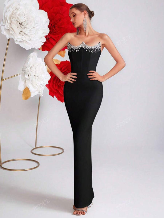 SHEIN ADYCE ثوب سهرة بتصميم مطرز بالراين ستون مع فتحة خلفية