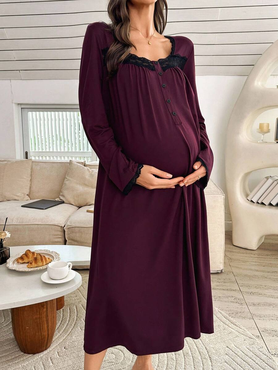 SHEIN Moonlight & Mama فستان نوم للحوامل بتصميم رقعي دانتيل بياقة قلب