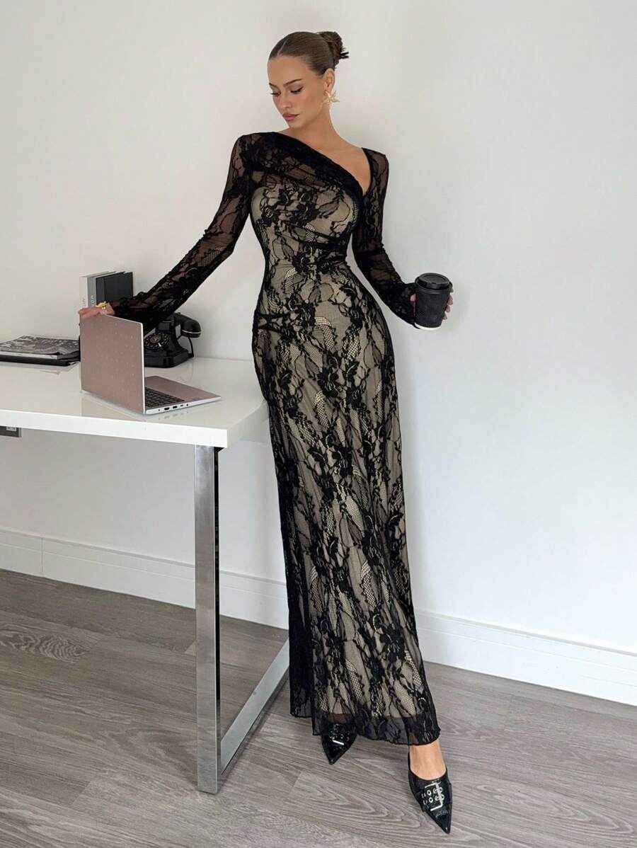 SHEIN Siren Gaze فستان أسود ضيق غير متماثل كتف عاري